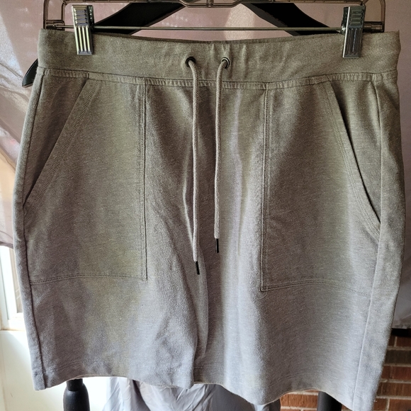 Skirt - Picture 1 of 3